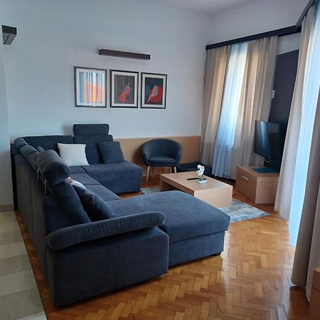 Apartment Aci Marina Cres Exteriör bild