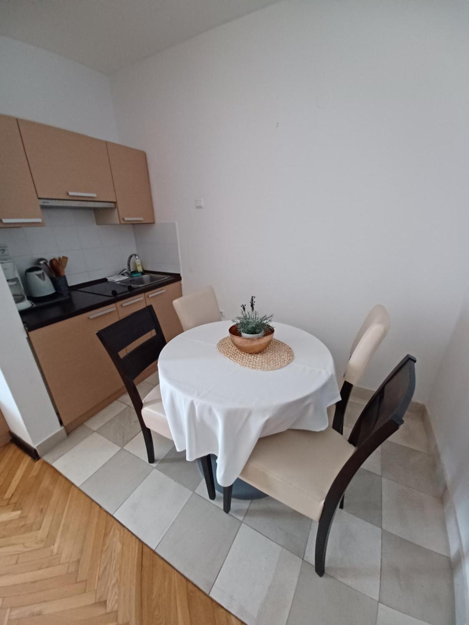 Apartment Aci Marina Cres Exteriör bild