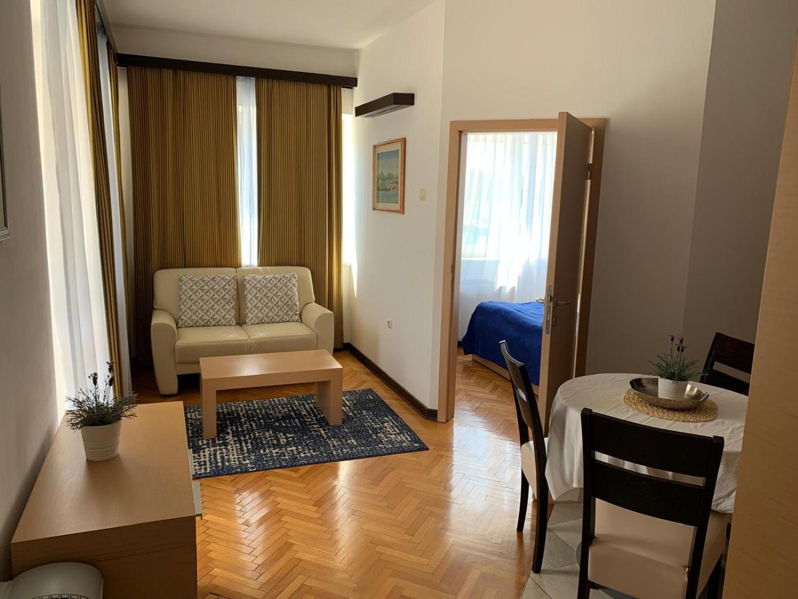 Apartment Aci Marina Cres Exteriör bild