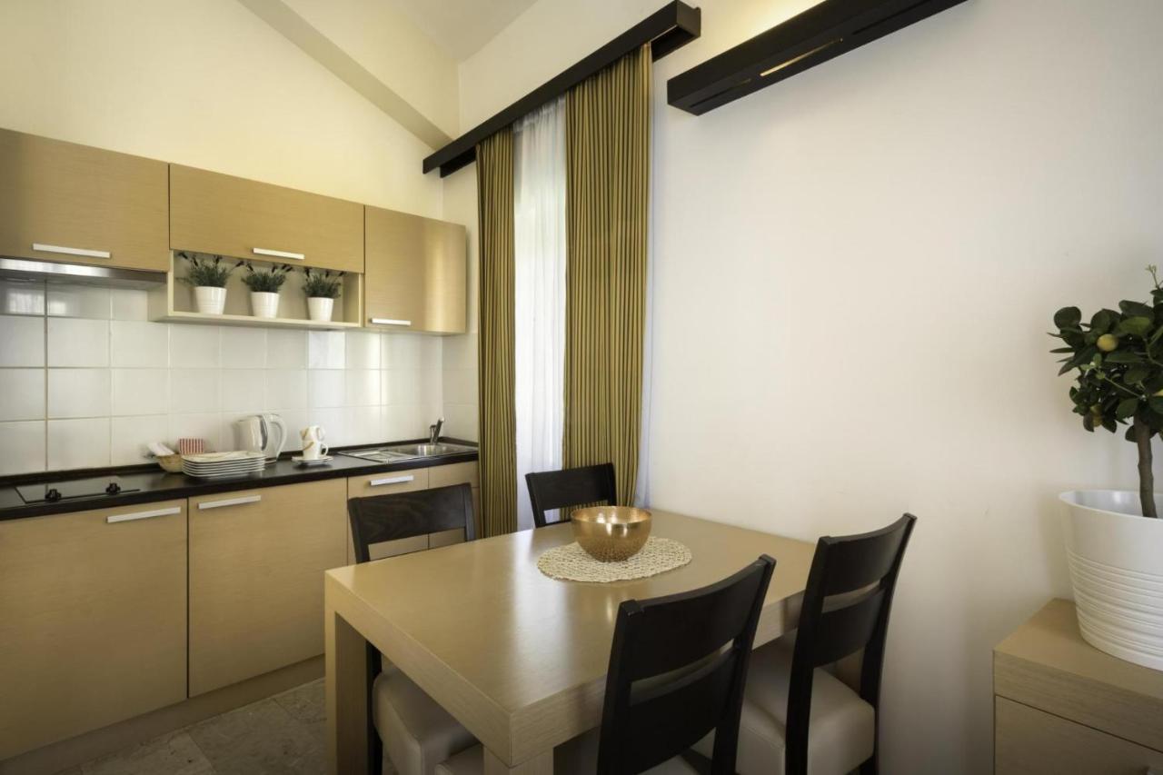Apartment Aci Marina Cres Exteriör bild