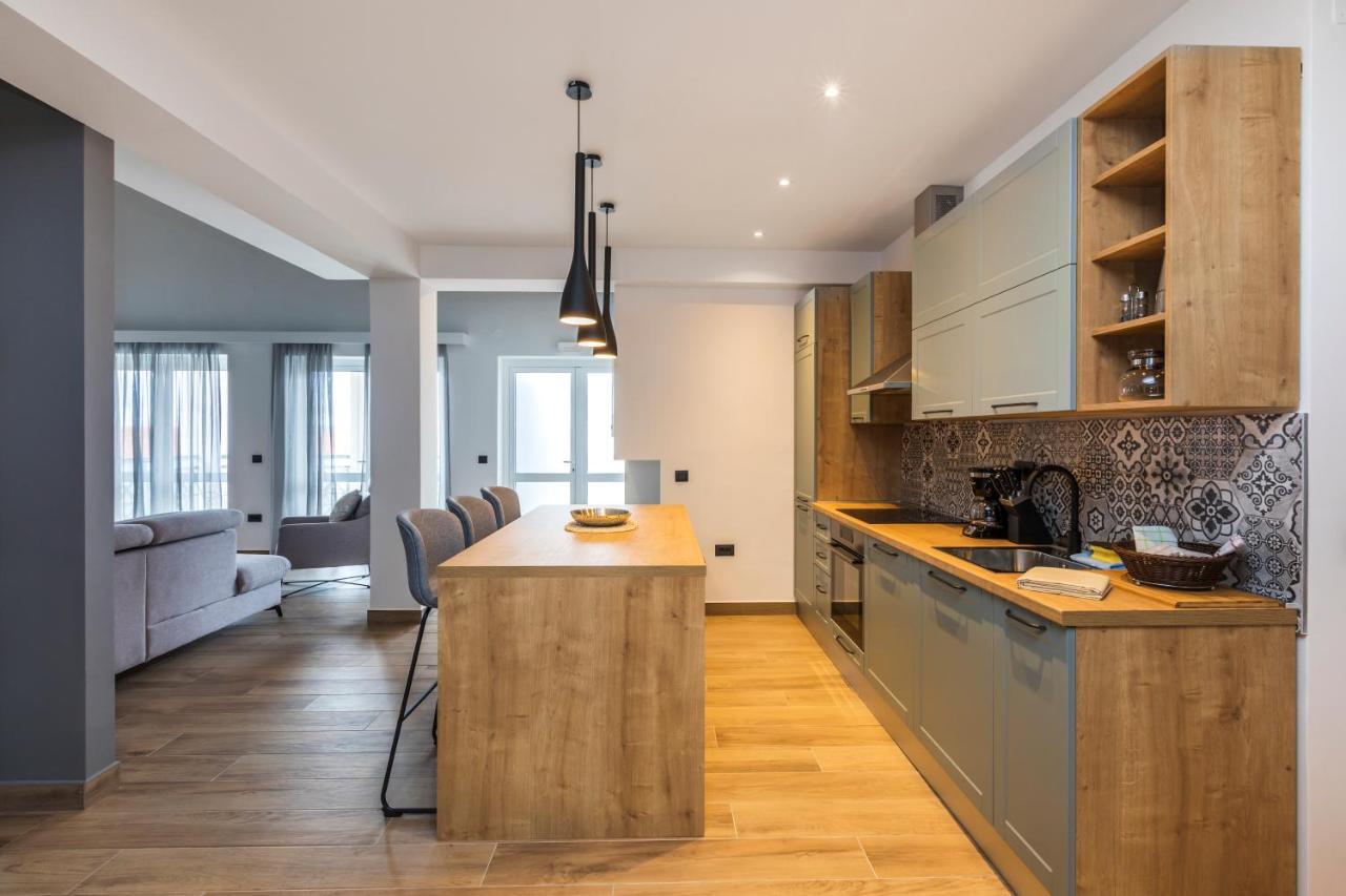 Apartment Aci Marina Cres Exteriör bild